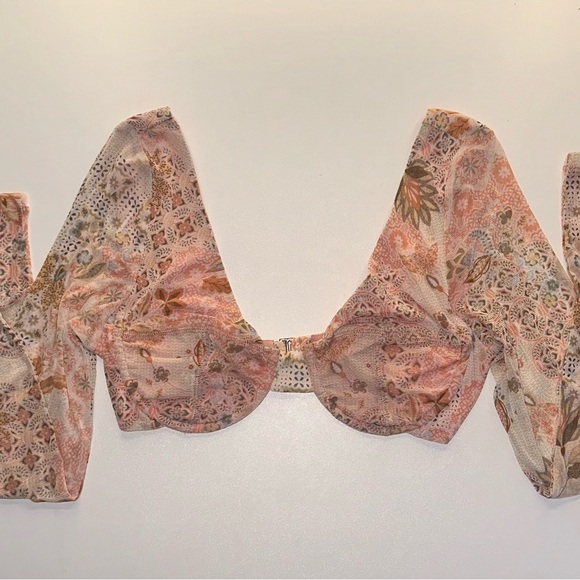 pink paisley crop top | bobbles & lace - Picture 1 of 2